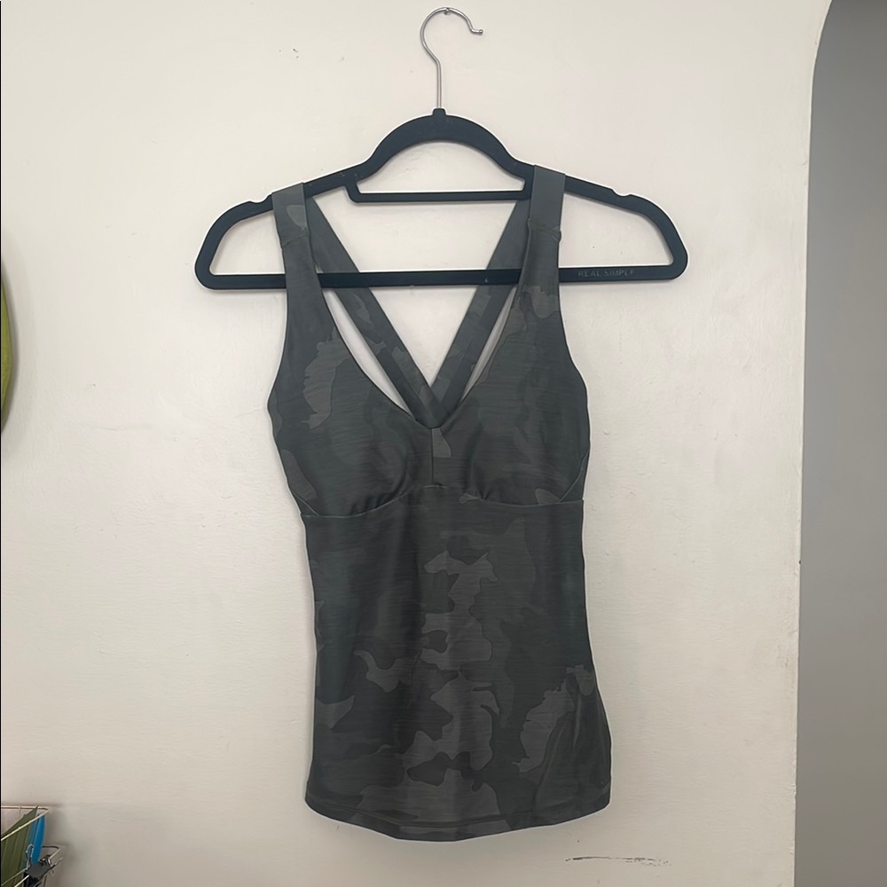 Prana | Gray Camouflage Workout Top